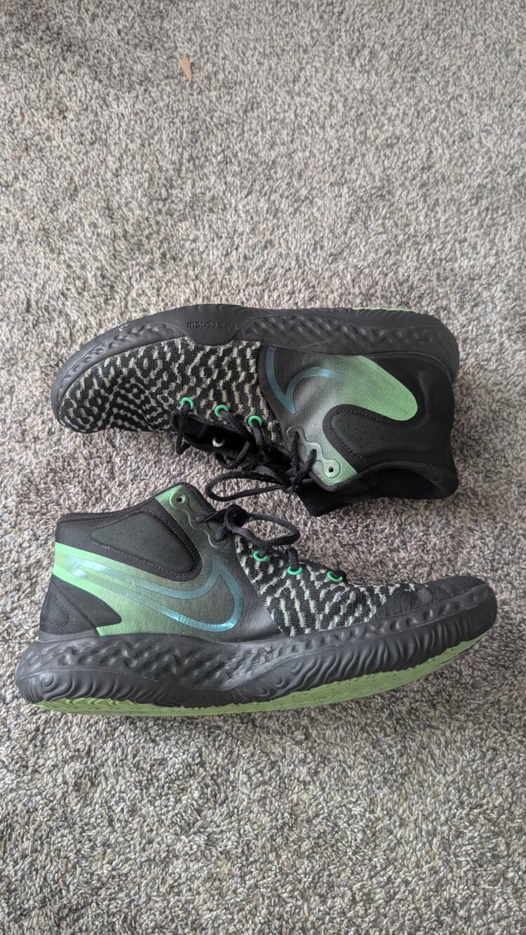 Nike KD Basketball Shoes Green Black Men’s 11.5 EUC